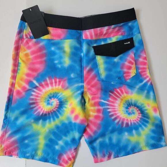NWT Hurley Boy's Tie-Dye Board Shorts Size 16 Beach Summer Travel Vacation - - - Picture 7 of 9
